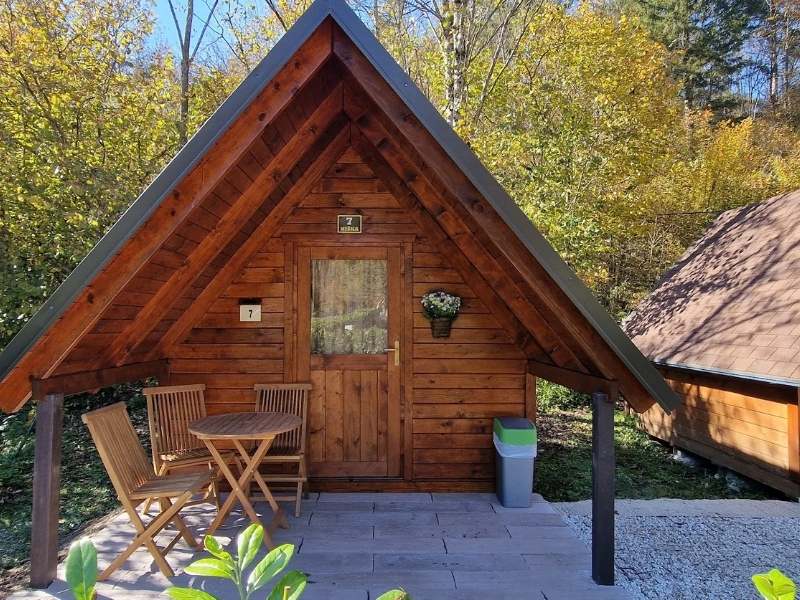 Glamping Bovec sul fiume Isonzo | Kamp Liza Slovenia