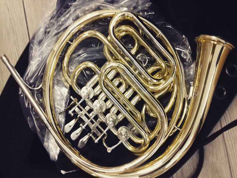 Online prodaja limenih puhackih instrumenata